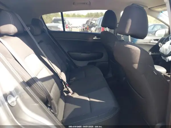 KNDPM3AC7H7166208 2017 KIA SPORTAGE - Image 8