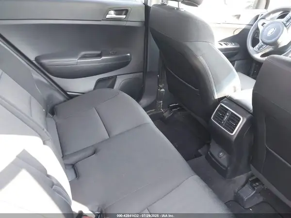 KNDPM3AC7H7224608 2017 KIA SPORTAGE - Image 8
