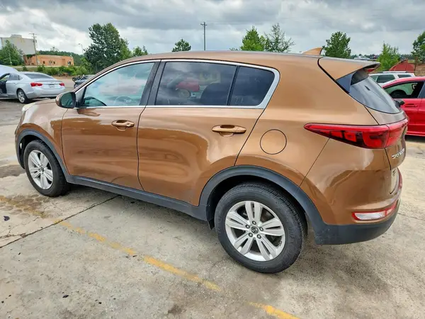 KNDPM3AC7J7318672 2018 KIA SPORTAGE - Image 2