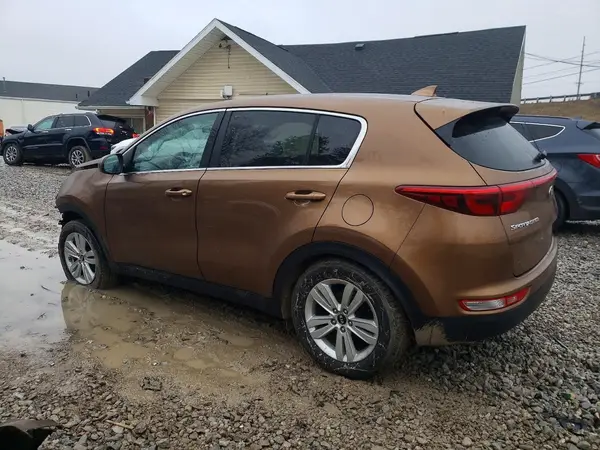 KNDPM3AC7J7324228 2018 KIA SPORTAGE - Image 2