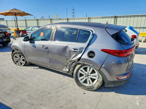 KNDPM3AC7J7333088 2018 KIA SPORTAGE - Image 2