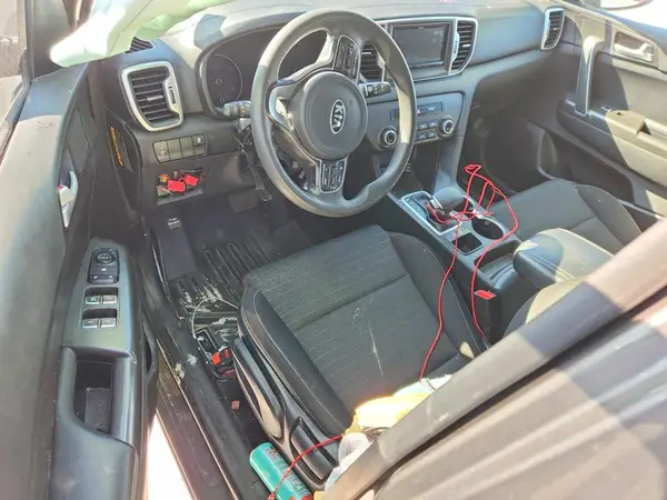 KNDPM3AC7J7333088 2018 KIA SPORTAGE - Image 8