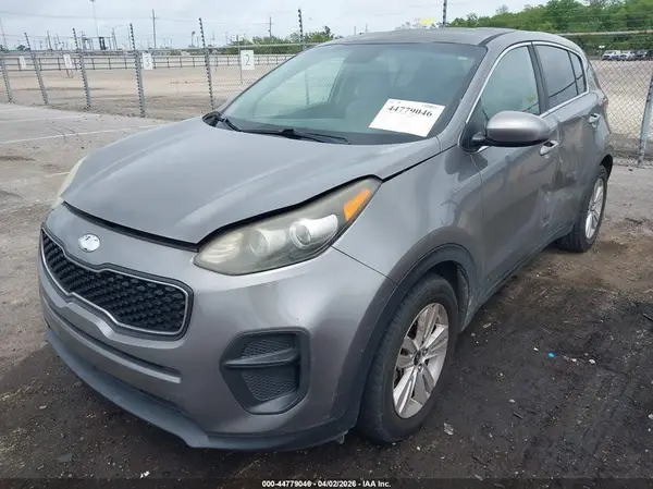 KNDPM3AC7J7370223 2018 KIA SPORTAGE - Image 2