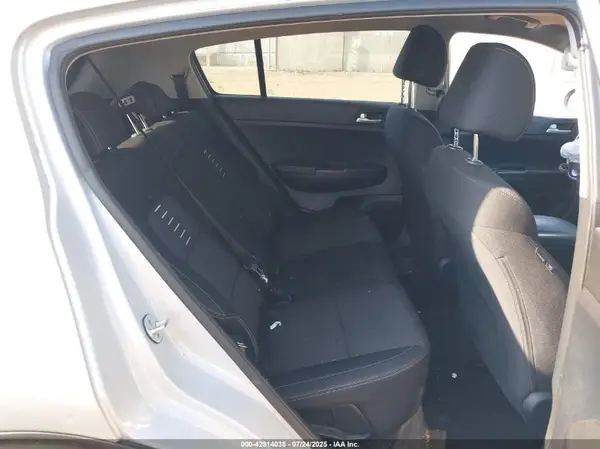 KNDPM3AC7J7384218 2018 KIA SPORTAGE - Image 8