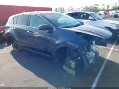 KNDPM3AC7J7388298 2018 KIA SPORTAGE