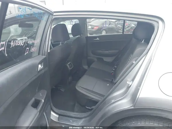 KNDPM3AC7J7429819 2018 KIA SPORTAGE - Image 8