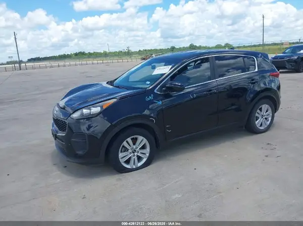 KNDPM3AC7J7445194 2018 KIA SPORTAGE - Image 2