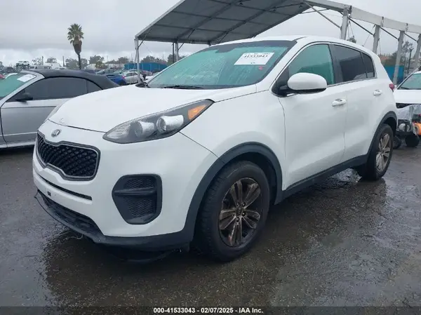 KNDPM3AC7J7459015 2018 KIA SPORTAGE - Image 2