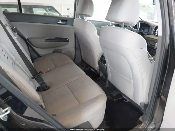 KNDPM3AC7J7463078 2018 KIA SPORTAGE - Image 8