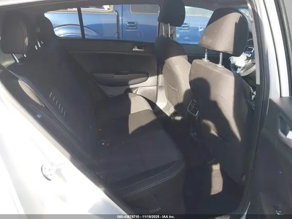 KNDPM3AC7J7470628 2018 KIA SPORTAGE - Image 8