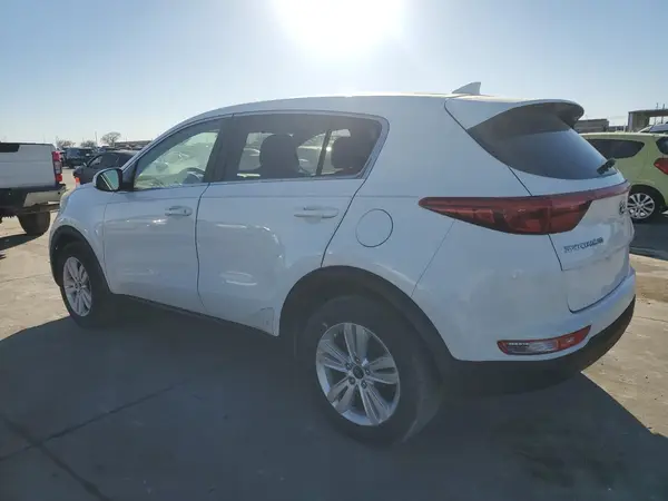 KNDPM3AC7J7470791 2018 KIA SPORTAGE - Image 2