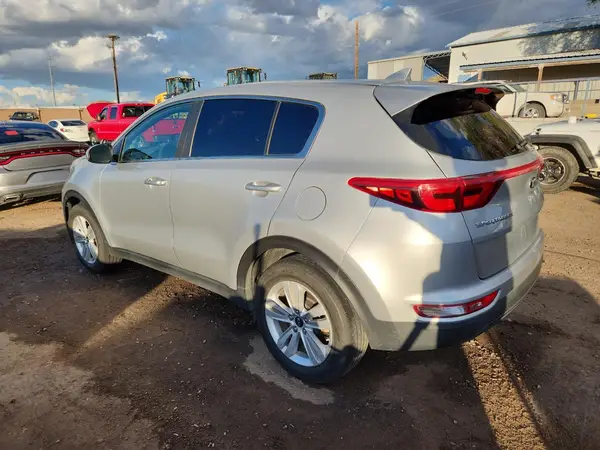 KNDPM3AC7J7474775 2018 KIA SPORTAGE - Image 2