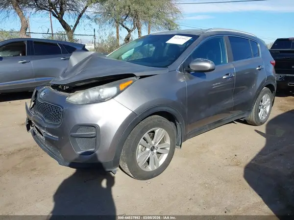 KNDPM3AC7J7486621 2018 KIA SPORTAGE - Image 2