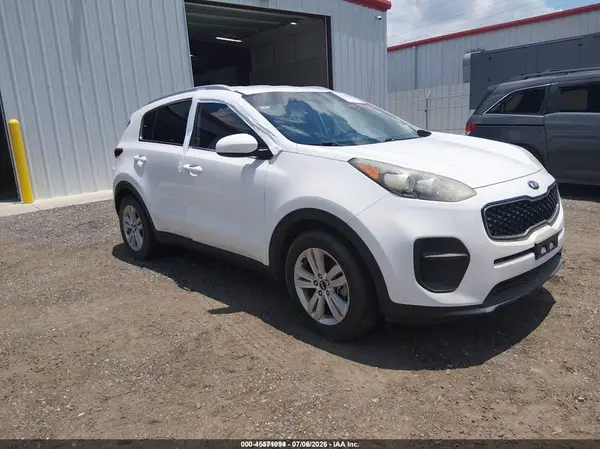 KNDPM3AC7J7490328 2018 KIA SPORTAGE - Image 1