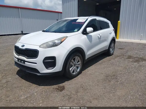 KNDPM3AC7J7490328 2018 KIA SPORTAGE - Image 2