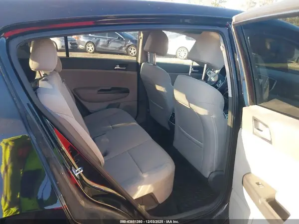 KNDPM3AC7K7526990 2019 KIA SPORTAGE - Image 8