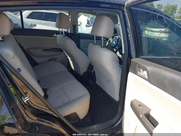 KNDPM3AC7M7881371 2021 KIA SPORTAGE - Image 8