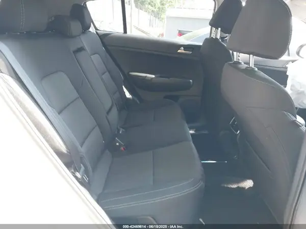 KNDPM3AC7N7011752 2022 KIA SPORTAGE - Image 8