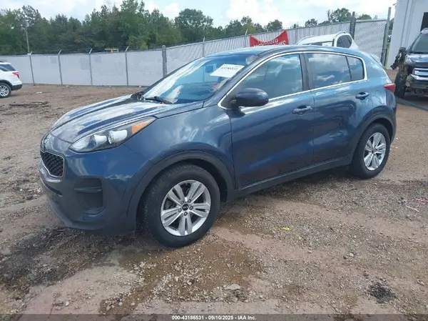 KNDPM3AC8H7039516 2017 KIA SPORTAGE - Image 2