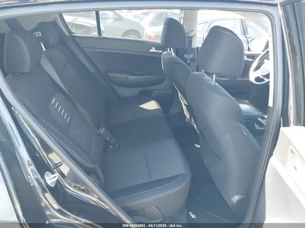KNDPM3AC8H7049446 2017 KIA SPORTAGE - Image 8