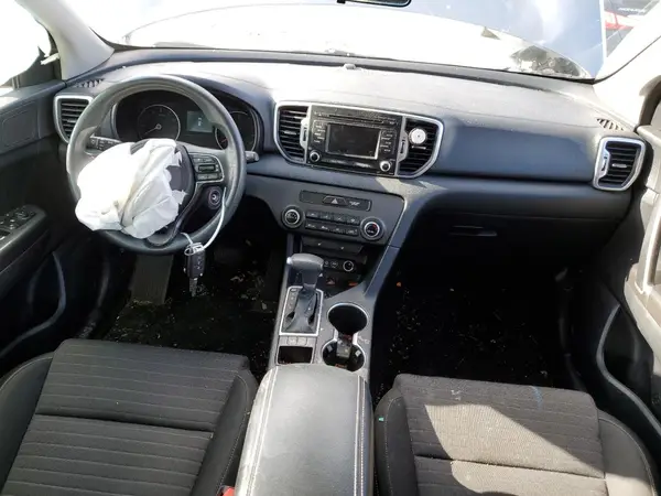 KNDPM3AC8H7053447 2017 KIA SPORTAGE - Image 8