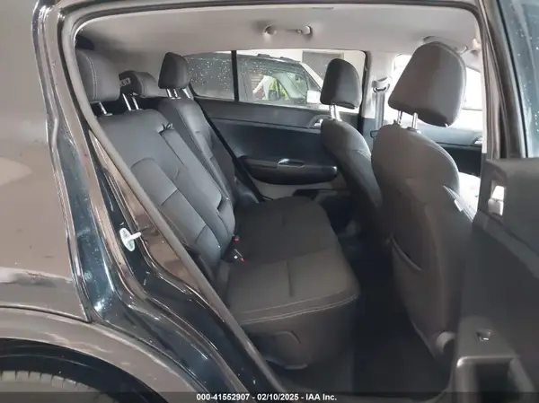 KNDPM3AC8H7070412 2017 KIA SPORTAGE - Image 8