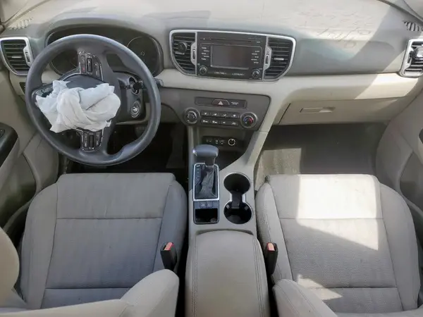 KNDPM3AC8H7072628 2017 KIA SPORTAGE - Image 8