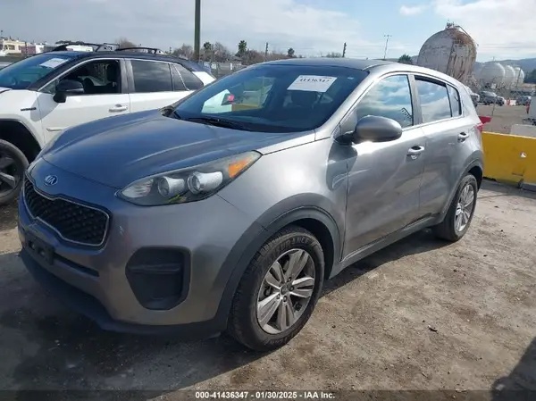 KNDPM3AC8H7078008 2017 KIA SPORTAGE - Image 2