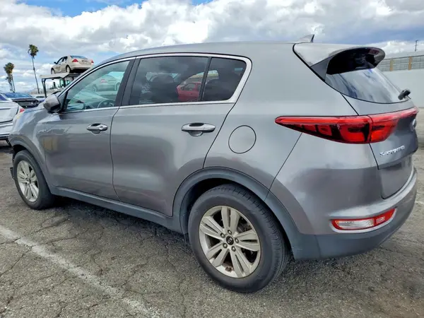 KNDPM3AC8H7078493 2017 KIA SPORTAGE - Image 2