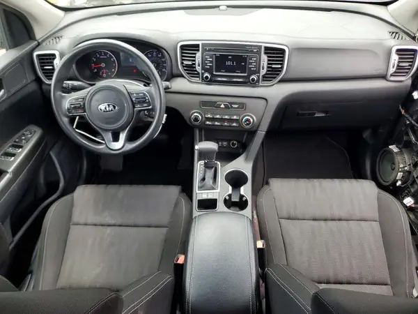 KNDPM3AC8H7078493 2017 KIA SPORTAGE - Image 8