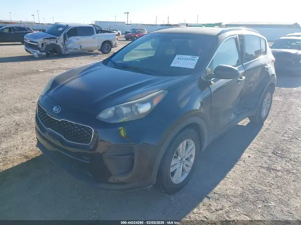 KNDPM3AC8H7083399 2017 KIA SPORTAGE - Image 2