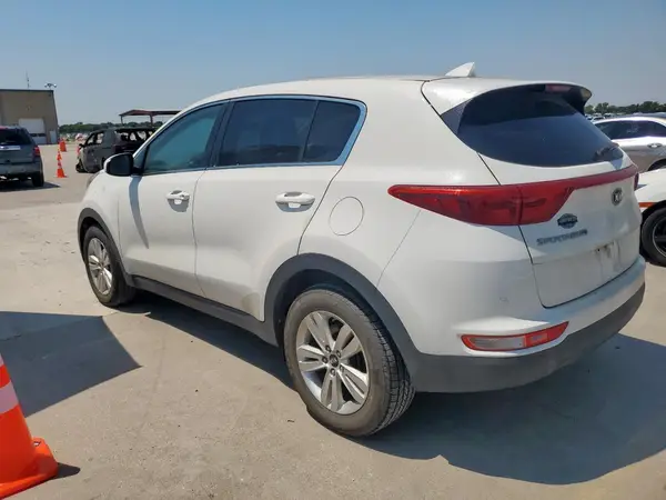 KNDPM3AC8H7084679 2017 KIA SPORTAGE - Image 2