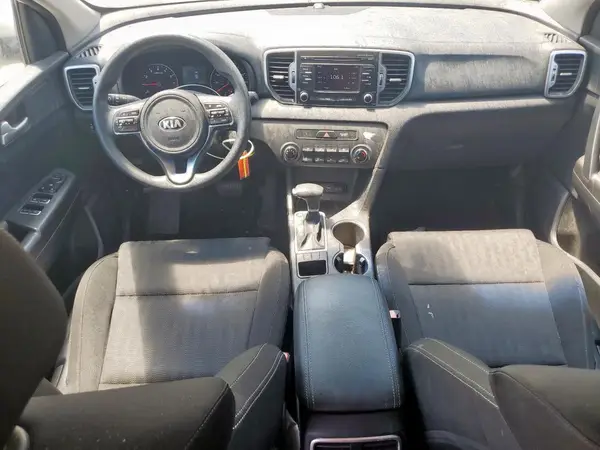 KNDPM3AC8H7084679 2017 KIA SPORTAGE - Image 8