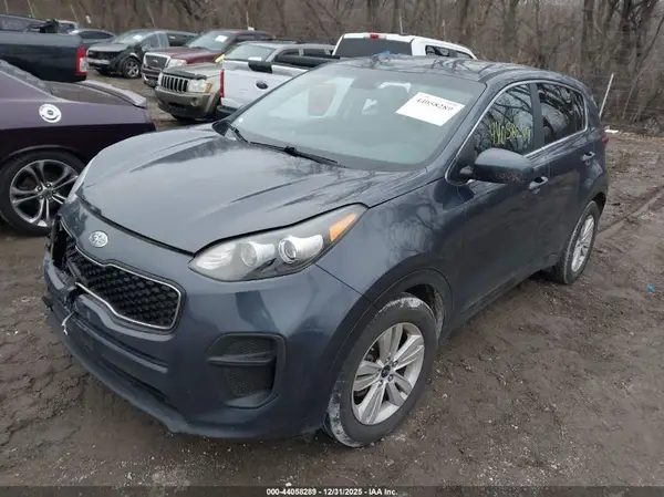 KNDPM3AC8H7099764 2017 KIA SPORTAGE - Image 2