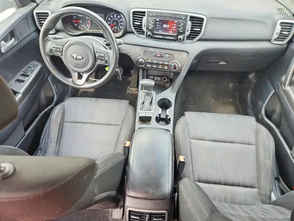 KNDPM3AC8H7106275 2017 KIA SPORTAGE - Image 8