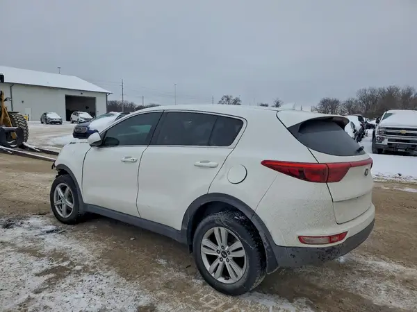KNDPM3AC8H7116420 2017 KIA SPORTAGE - Image 2