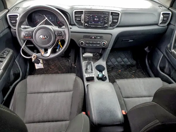 KNDPM3AC8H7136263 2017 KIA SPORTAGE - Image 8