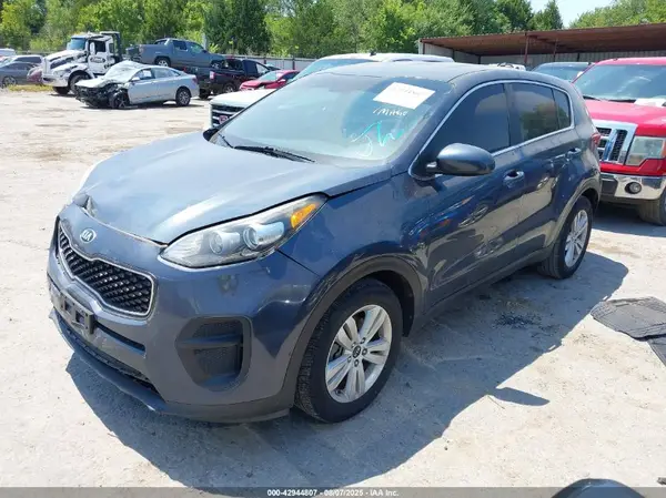 KNDPM3AC8H7167187 2017 KIA SPORTAGE - Image 2