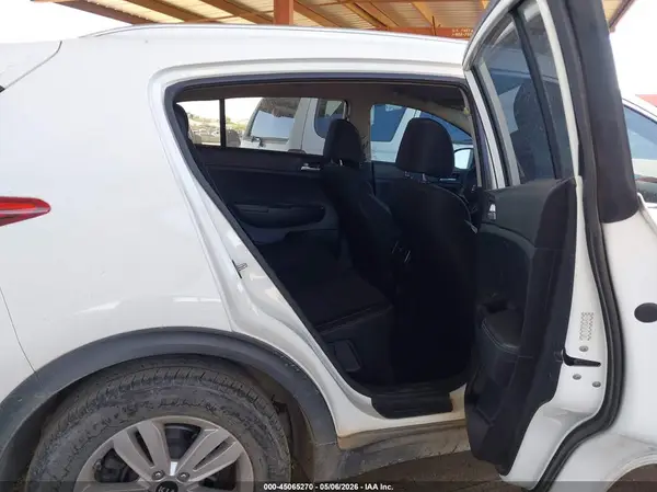 KNDPM3AC8H7171580 2017 KIA SPORTAGE - Image 8