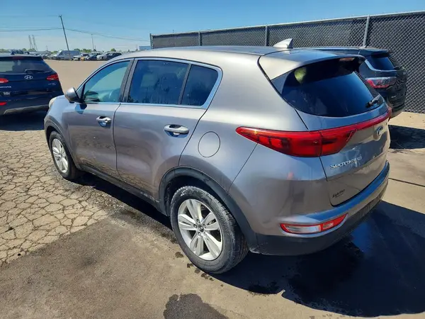 KNDPM3AC8H7208921 2017 KIA SPORTAGE - Image 2