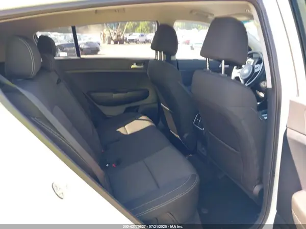 KNDPM3AC8H7209065 2017 KIA SPORTAGE - Image 8