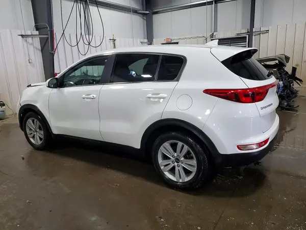 KNDPM3AC8H7211673 2017 KIA SPORTAGE - Image 2