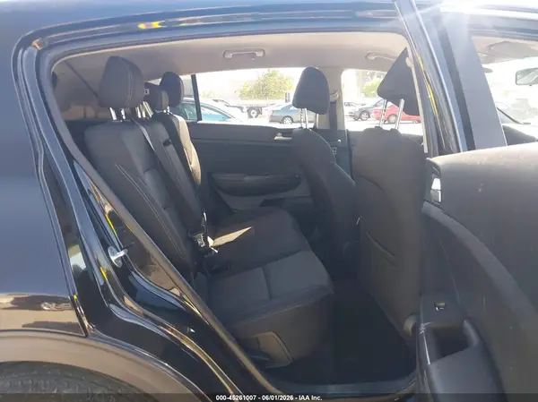 KNDPM3AC8H7213262 2017 KIA SPORTAGE - Image 8