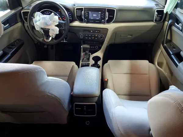 KNDPM3AC8H7233270 2017 KIA SPORTAGE - Image 8