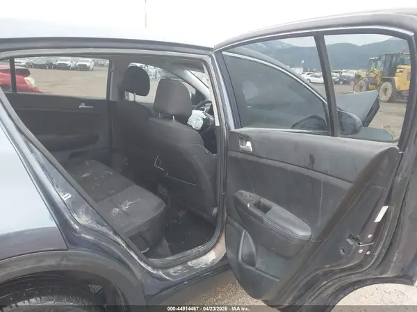 KNDPM3AC8H7233284 2017 KIA SPORTAGE - Image 8