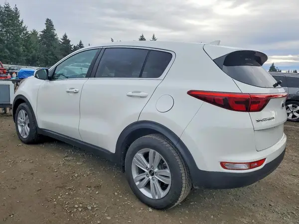 KNDPM3AC8H7233382 2017 KIA SPORTAGE - Image 2