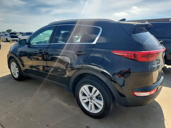 KNDPM3AC8H7237691 2017 KIA SPORTAGE - Image 2