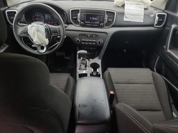 KNDPM3AC8H7296319 2017 KIA SPORTAGE - Image 8