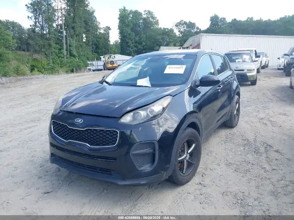 KNDPM3AC8J7312167 2018 KIA SPORTAGE - Image 2