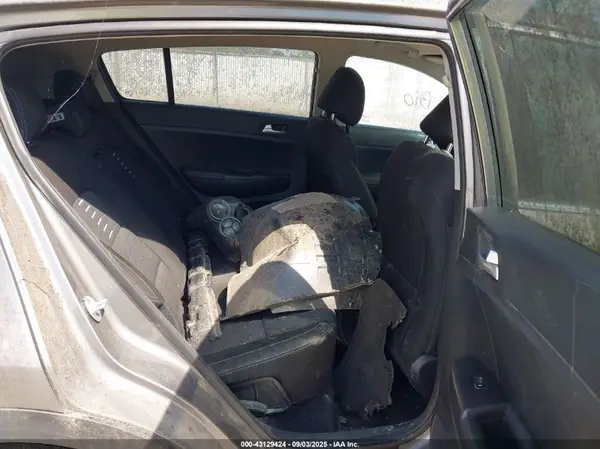 KNDPM3AC8J7314274 2018 KIA SPORTAGE - Image 8